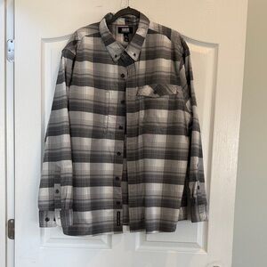 Duluth Trading Co Alaskan Hardgear Black and Gray Plaid Shirt